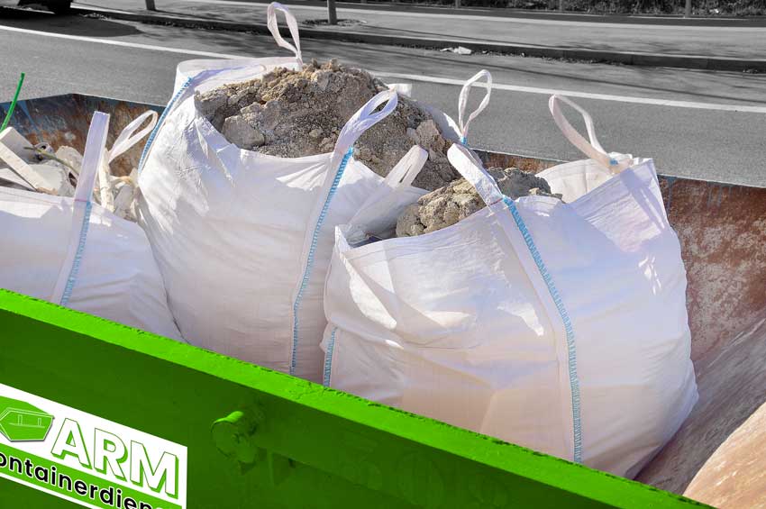 Entsorgung von Müll im Big bag | ARM Containerdienst