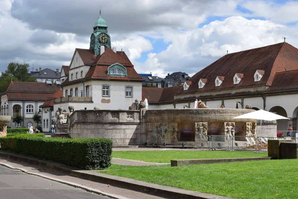 Bad Nauheim: Sprudelhof, Jugendstil-Kuranlage (Wahrzeichen) Bad Nauheim: Sprudelhof, Jugendstil-Kuranlage (Wahrzeichen)