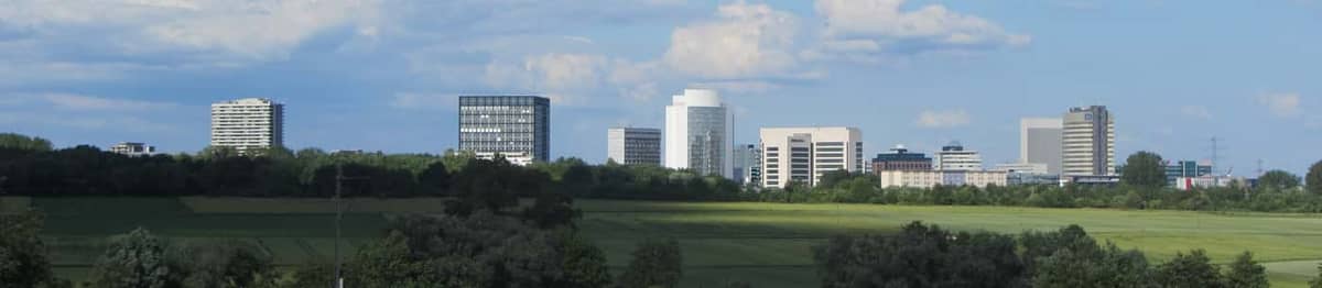 Eschborn: Eschborner Skyline (Bürohochhäuser Eschborn-Süd), modernes Wahrzeichen Eschborn: Eschborner Skyline (Bürohochhäuser Eschborn-Süd), modernes Wahrzeichen