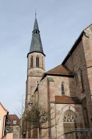 Hösbach: Kath. Pfarrkirche St. Michael (Marktkern-Wahrzeichen)