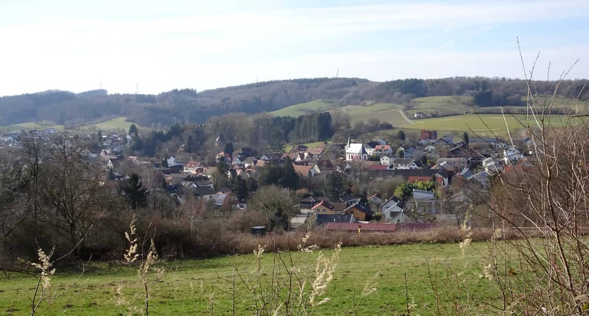 Modautal: Panorama des Ortsteils Ernsthofen vom Reuterberg Modautal: Panorama des Ortsteils Ernsthofen vom Reuterberg