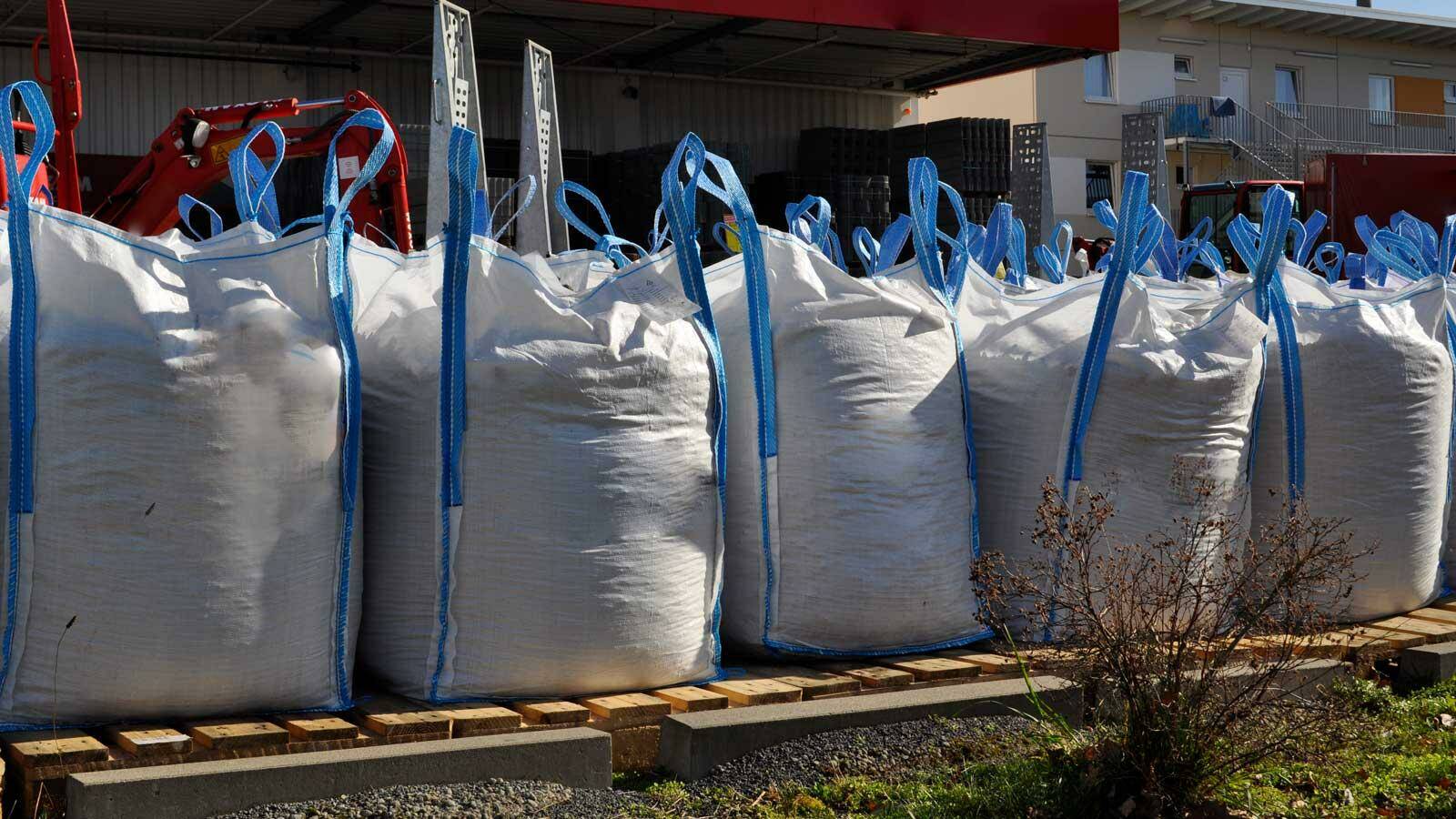 Big Bag mit sortierten Abfällen — AVV-Codes bestimmen den Entsorgungsweg